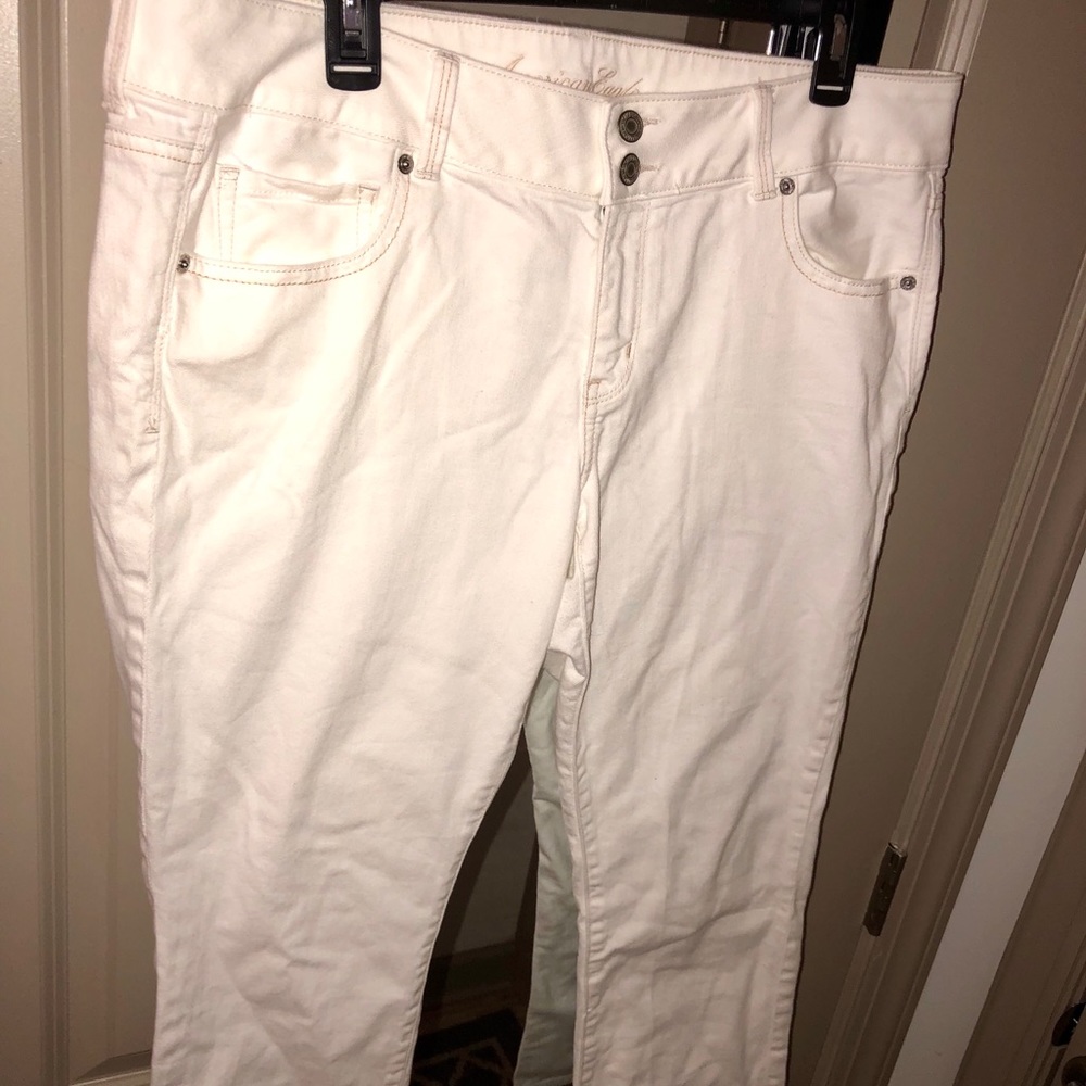 American Eagle White artist crop jeans